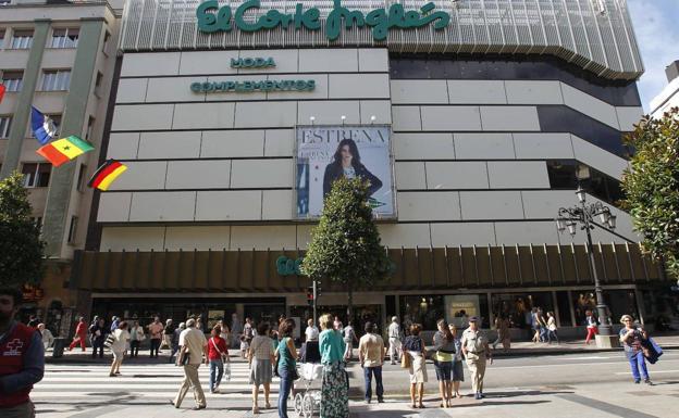 El Corte Inglés aplicará un ERTE por fuerza mayor a 2.000 trabajadores en Asturias