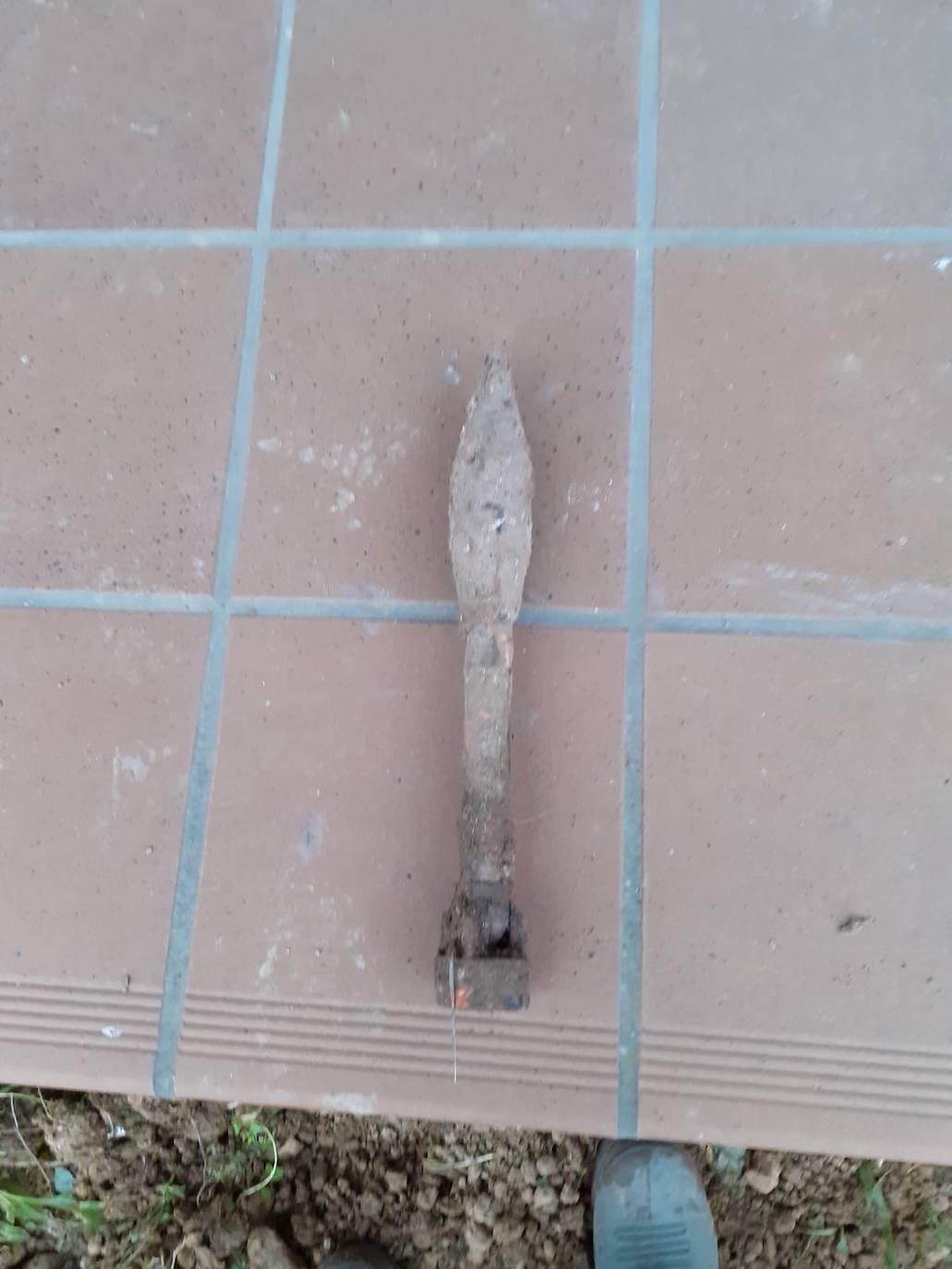 Los TEDAX desactivan en Oviedo un antiguo proyectil de la Guerra Civil