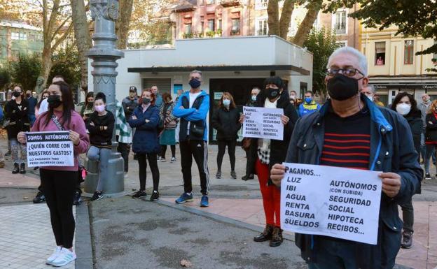 Los hosteleros se concentrarán el jueves ante todos los ayuntamientos asturianos, dentro de una protesta nacional