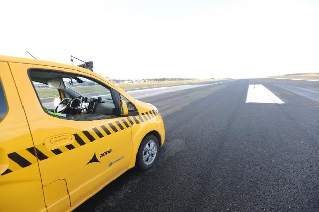 El aeropuerto paraliza por completo su actividad durante cuatro días