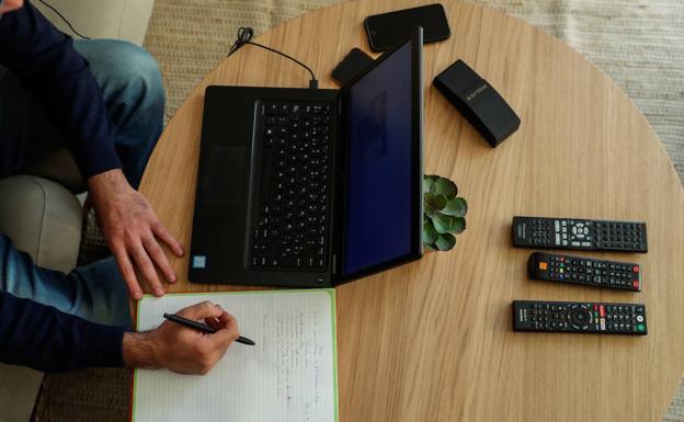 Uno de cada diez empleados en Asturias teletrabajó durante el tercer trimestre