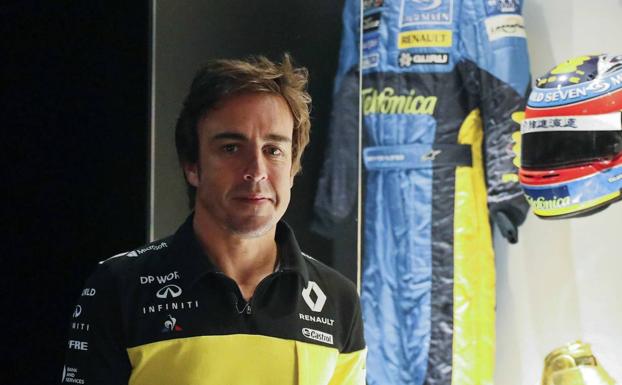 Fernando Alonso rodará con el Renault de 2018 el domingo y el lunes en Abu Dabi