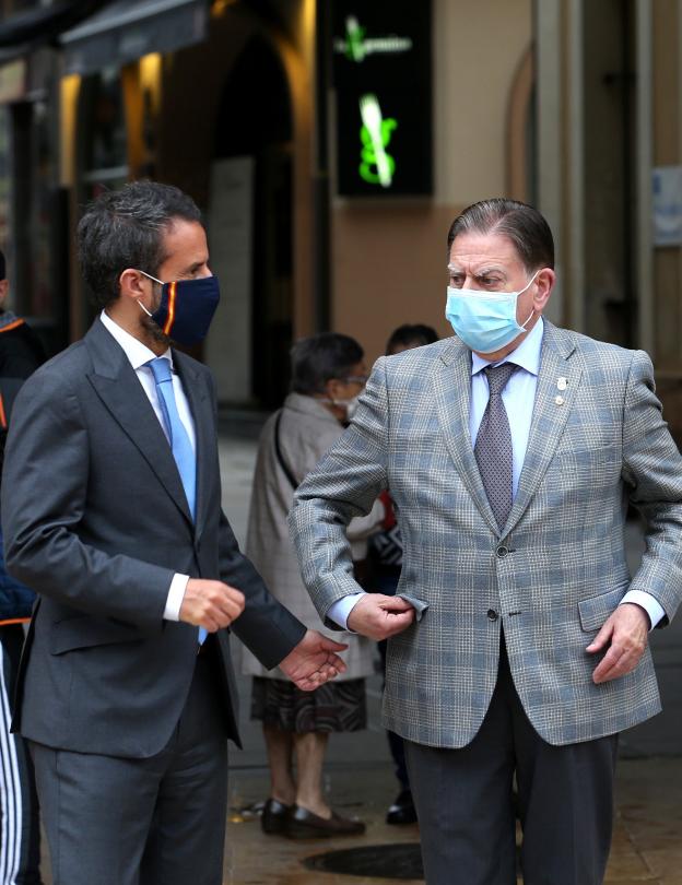 Canteli rectifica a Cuesta: «No existe» un plan para llevar el ocio nocturno a Ciudad Naranco