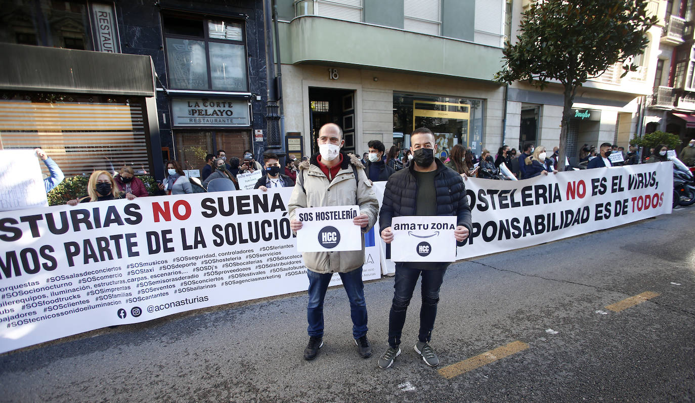 Concentración de hosteleros en Oviedo