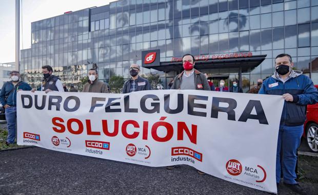 Los sindicatos urgen una solución a la «situación límite» de Duro Felguera