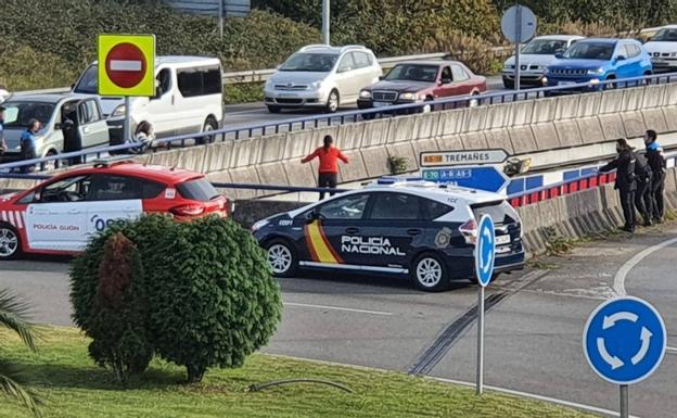 «La clave para que depusiera su intención de tirarse fue poder llamarla por su nombre»