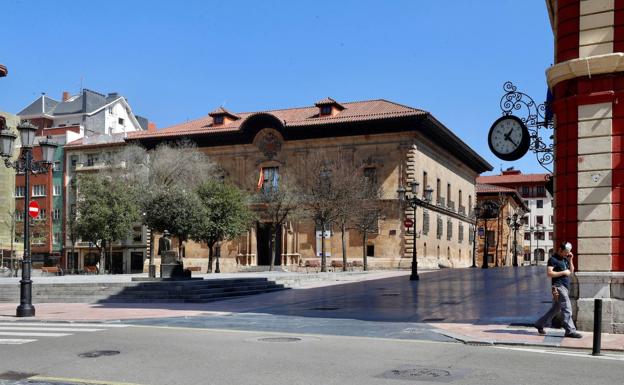 El presidente de la Sala de lo Social del TSJA cesa tras 16 años en el cargo