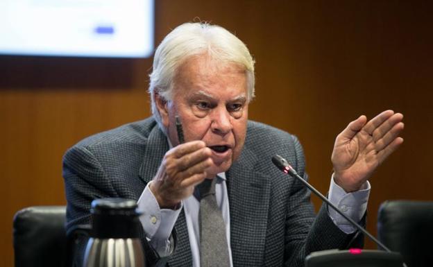 Felipe González responde a Adriana Lastra: «A mí nadie me manda callar»