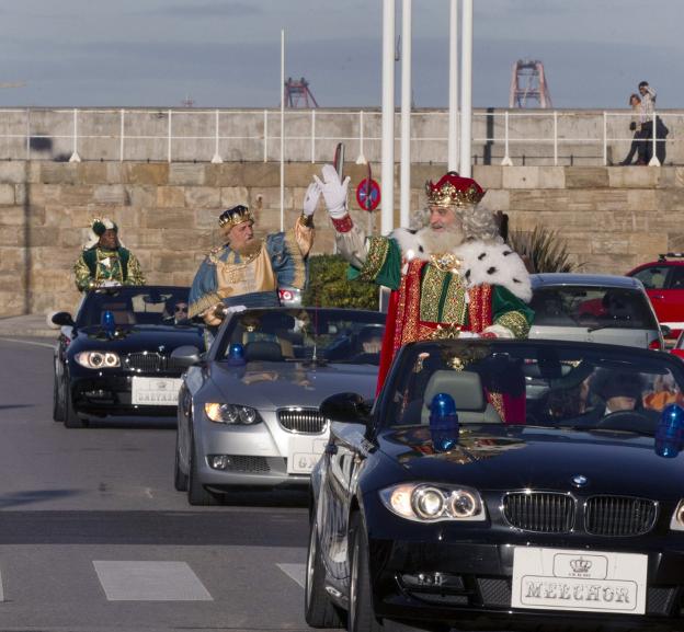 Los Reyes Magos recorrerán todo el concejo en vehículos y enviarán un mensaje digital