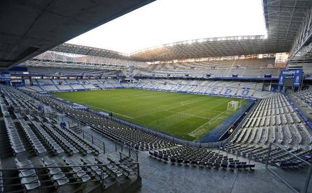 El Real Oviedo lanza la campaña «un euro por asiento» para ayudar al Banco de Alimentos