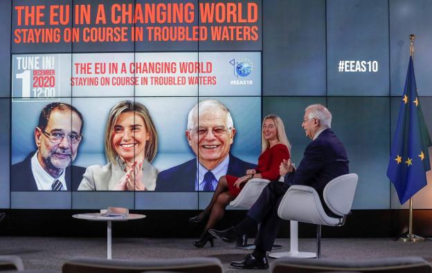 La UE lanza su estrategia para reconstruir una alianza con EE UU que Trump deja maltrecha