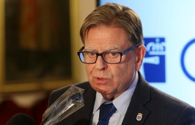 «El resultado del presupuesto regional para Oviedo es fruto de mis reuniones con Barbón»