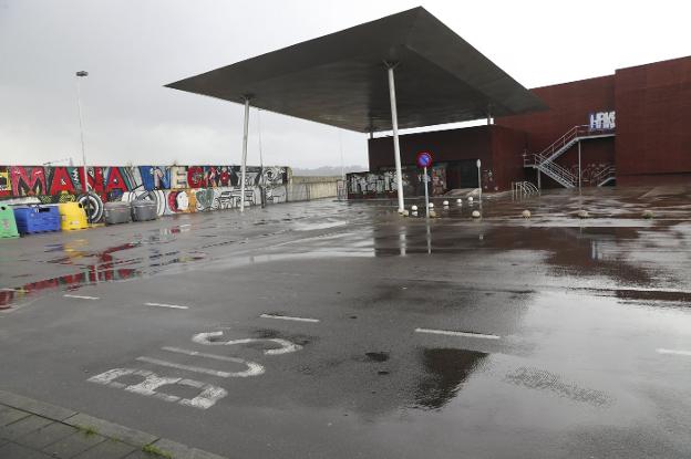 El Ayuntamiento de Gijón estudia crear plazas de aparcamiento junto al Acuario