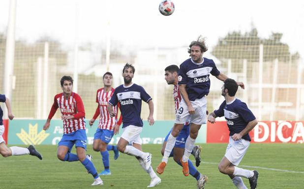 El Sporting B se queda a medias ante el Marino