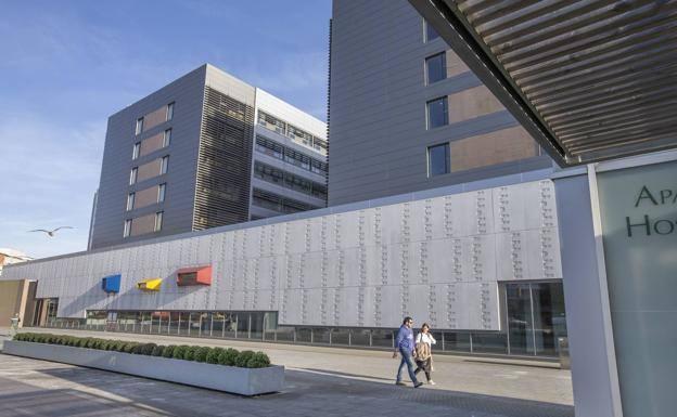 Una niña de 12 años da a luz en su casa en Cantabria