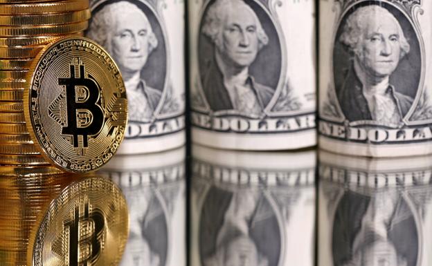 El bitcoin tienta al inversor con ser su peligroso refugio en plena pandemia