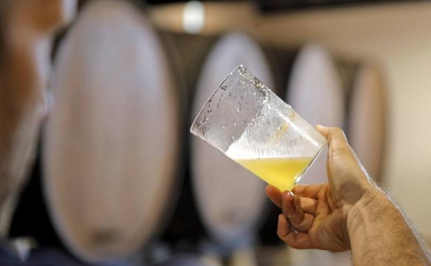 La sidra de Asturias, parada obligada en 'La vuelta al mundo en 80 bebidas'