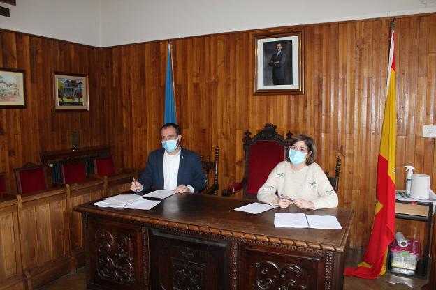 Piloña congelará todos los impuestos en 2021 para hacer frente a la crisis