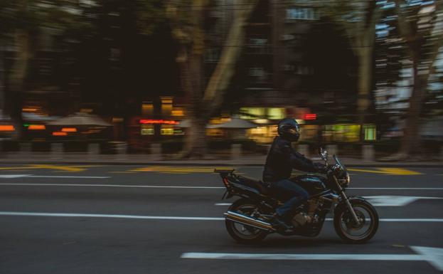 10 consejos para conducir en moto y en invierno con mal tiempo