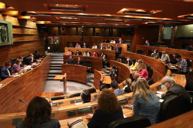 Los presupuestos postcovid son los que más apoyo tendrán de la historia autonómica de Asturias