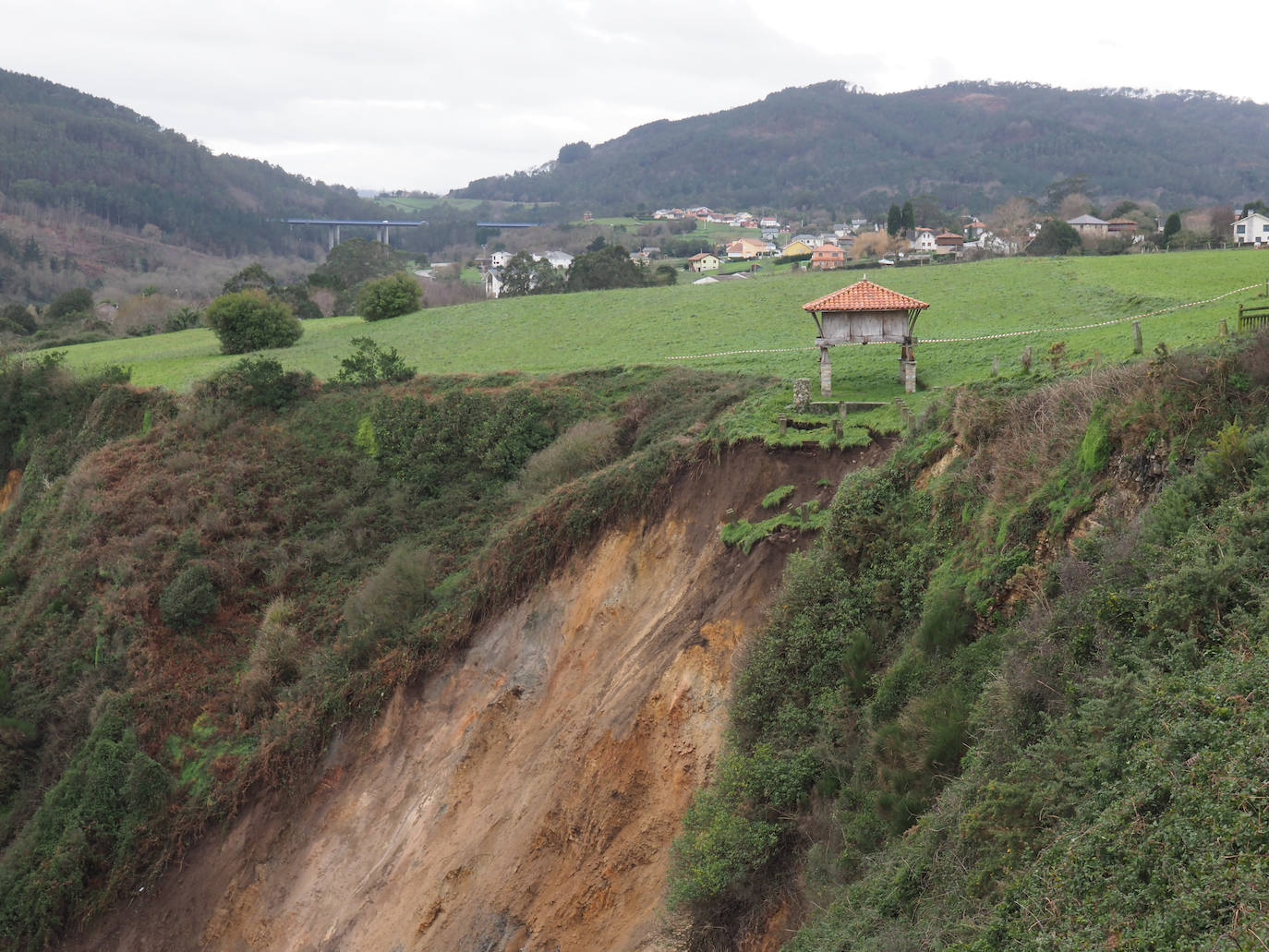 El zarpazo de la borrasca 'Bella' en Asturias