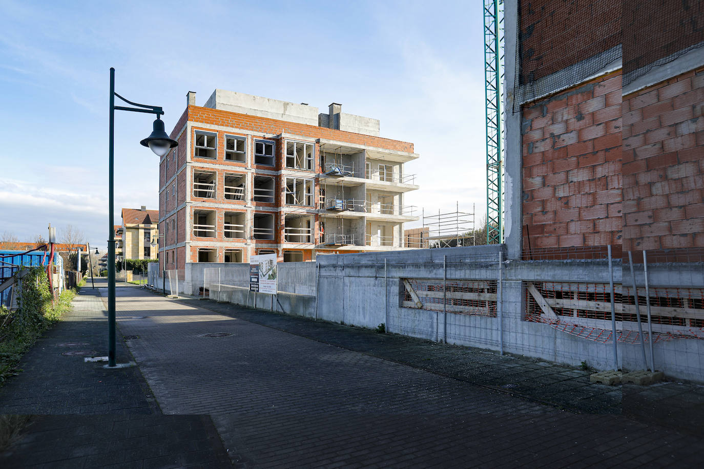 Las patronales de la Construcción de Asturias, Galicia y Castilla y León reclaman más inversión