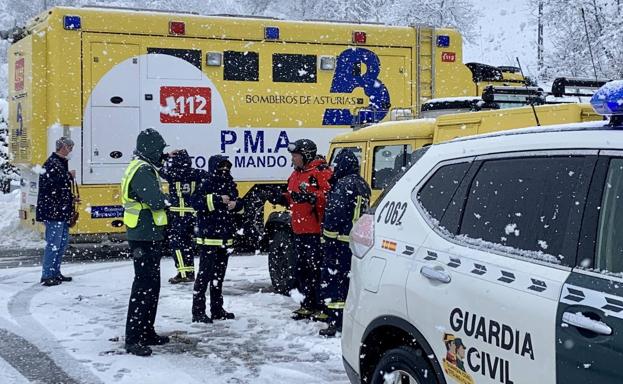 Tragedia en San Isidro | El momento en el que la Guardia Civil y la UME localizan la quitanieves