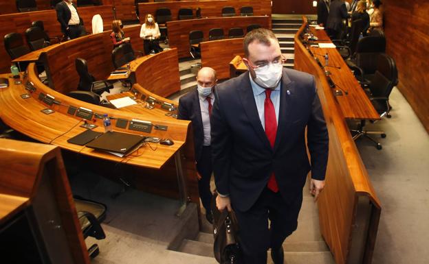 El Principado aprobará este año la ley que cambiará las condiciones de los funcionarios