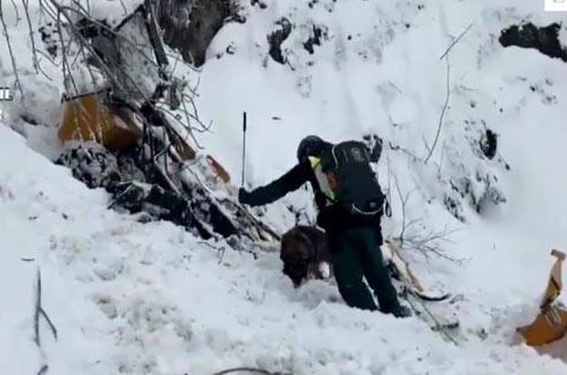 Peligrosa operación de búsqueda en el alud de San Isidro