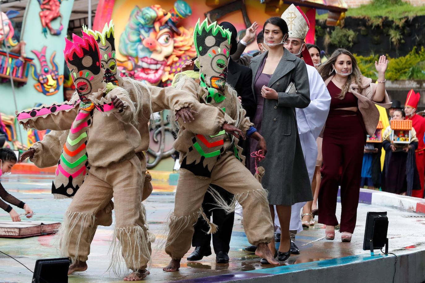 El Carnaval de Negros y Blancos, una explosión de ritmo y color