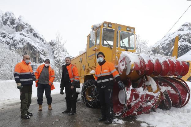 «Tenemos que abrir paso hasta donde se encuentre Virgilio»