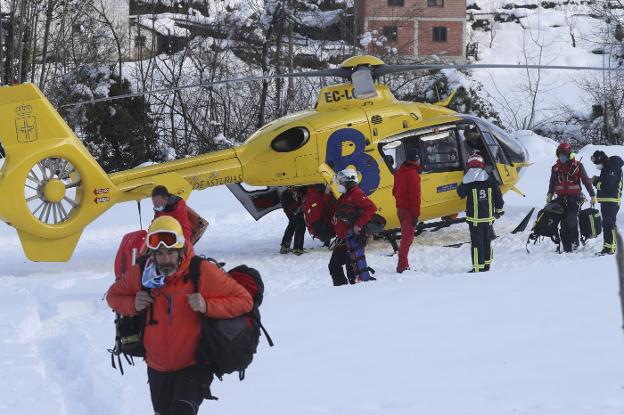 «Hay toneladas de nieve en San Isidro que impedirán acceder a la zona del alud en días»