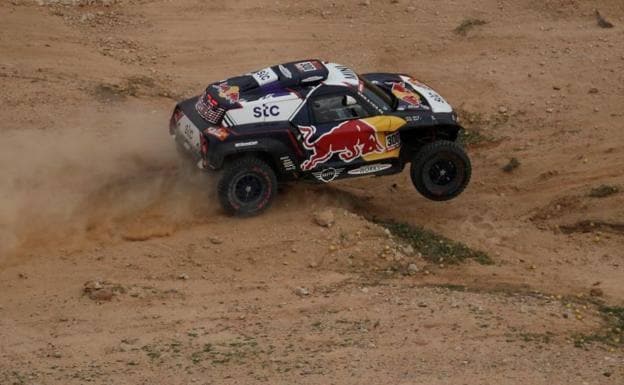 Carlos Sainz, sobre el Dakar: «Parece más una gymkana que un rally raid»