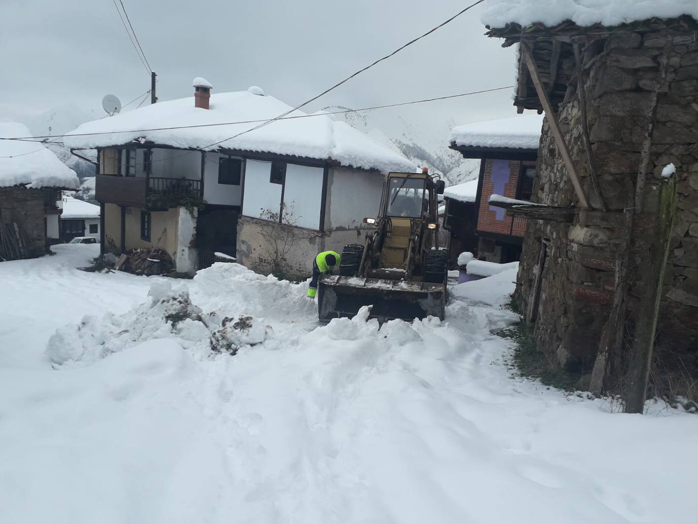 La borrasca 'Filomena' complica el tráfico en la región