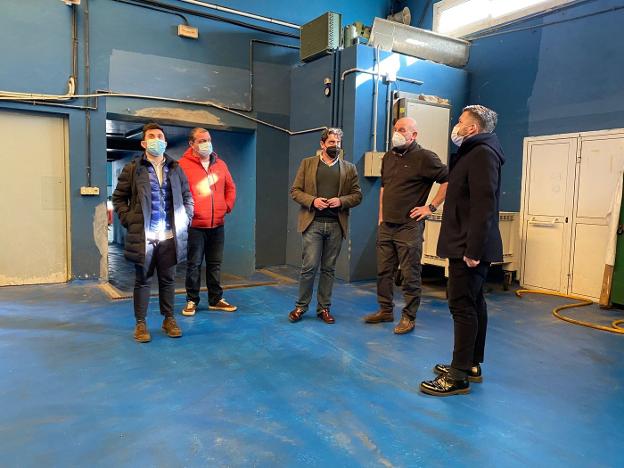 Pesca renovará este año el suelo de la cancha de subastas de la lonja de Cudillero