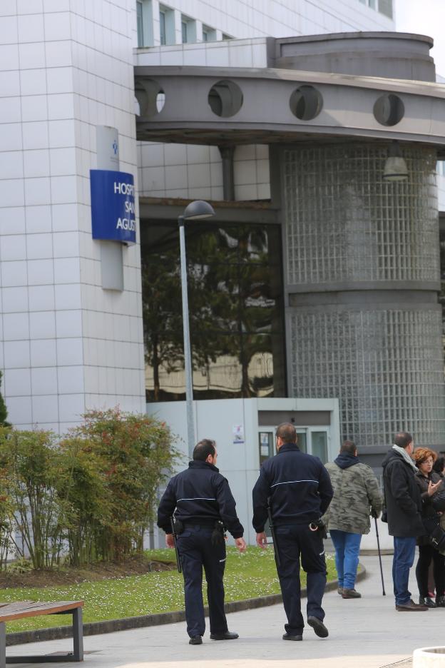 Los impagos de las nóminas llevan a los vigilantes del San Agustín a la huelga indefinida