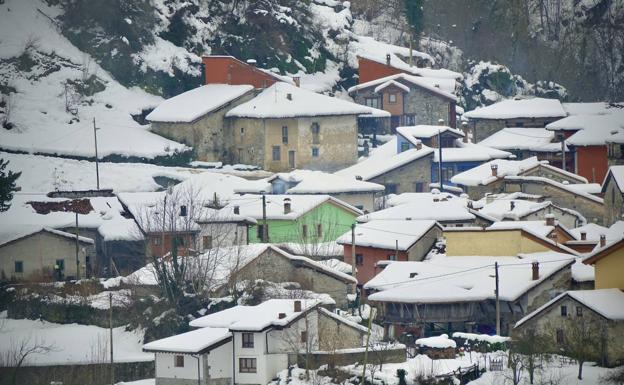 Vídeo | 'Filomena' deja estampas de película a su paso por Asturias