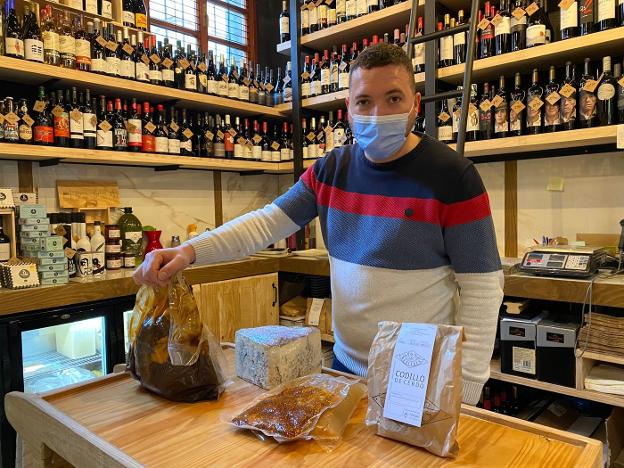 «Es momento de cuidar a quienes compran en Navia»