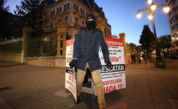 Titi deja su puesto ante la Junta General «decepcionado con la clase política»