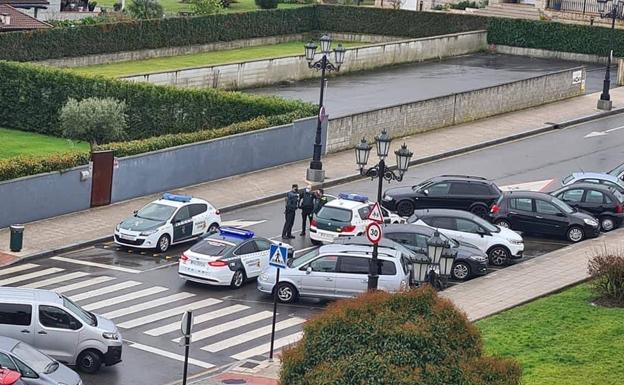 Detenido un hombre que se dio a la fuga tras intentar atropellar a un guardia civil en Siero