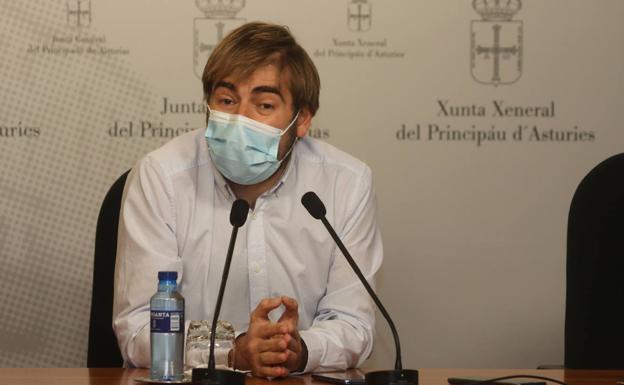 Podemos Asturias no descarta acciones legales por la vacunación de directivos sanitarios