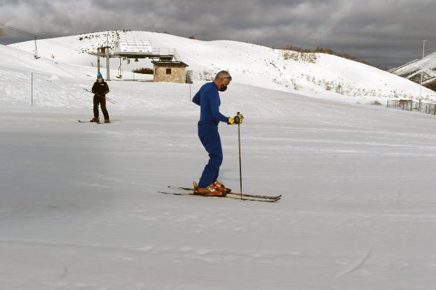 El cierre perimetral de Lena pasa factura a Pajares, con solo 50 esquiadores