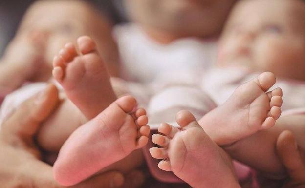 Identifican un caso de mellizos de dos padres distintos | El Comercio