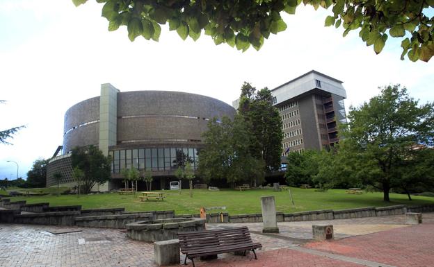 La Sindicatura afirma que el sistema de los precios de la Universidad de Oviedo no se adecúa a la ley