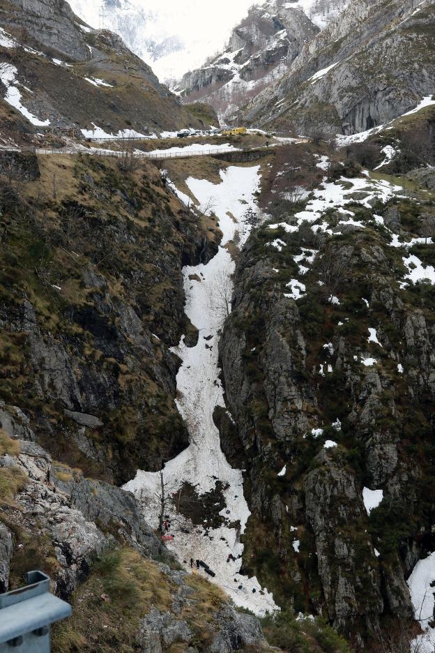 Paisaje desolador en San Isidro treinta días después del alud que sepultó a dos operarios