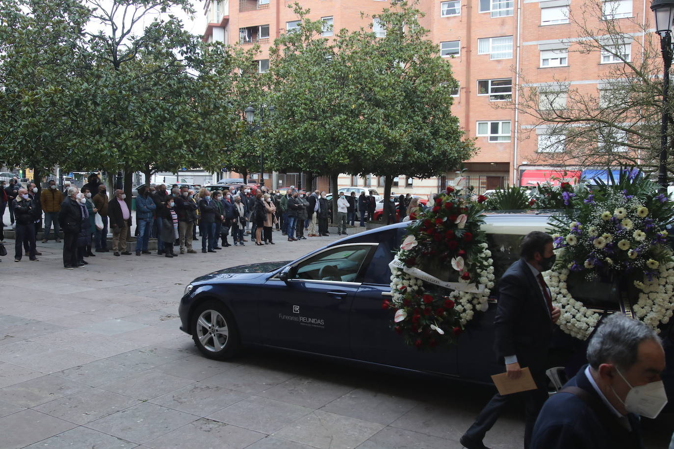 Último adiós a Virgilio García en Oviedo