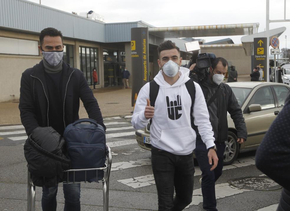 Primer entrenamiento con el Sporting de Víctor Campuzano