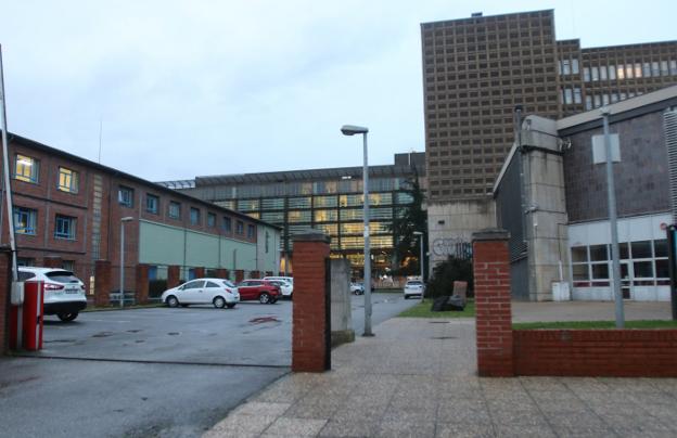 Los abogados aseguran que unificar los juzgados en Llamaquique es «una necesidad imperiosa»