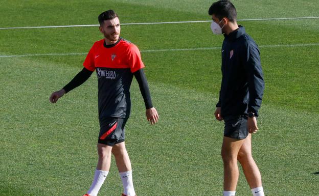 En directo: presentación de Víctor Campuzano como jugador del Sporting