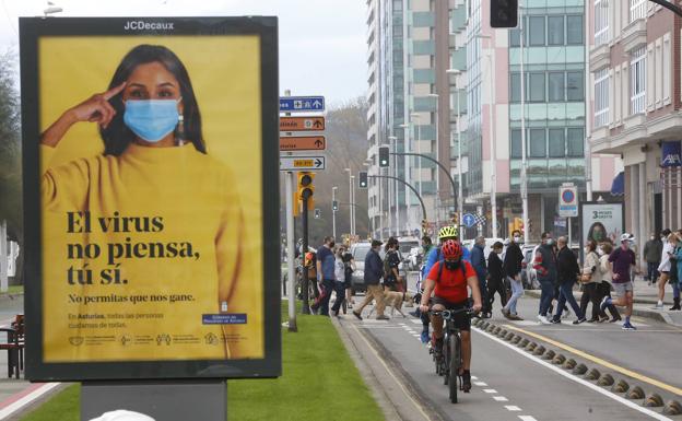 La Policía denuncia a 38 personas en Gijón por incumplir la normativa contra la covid 19